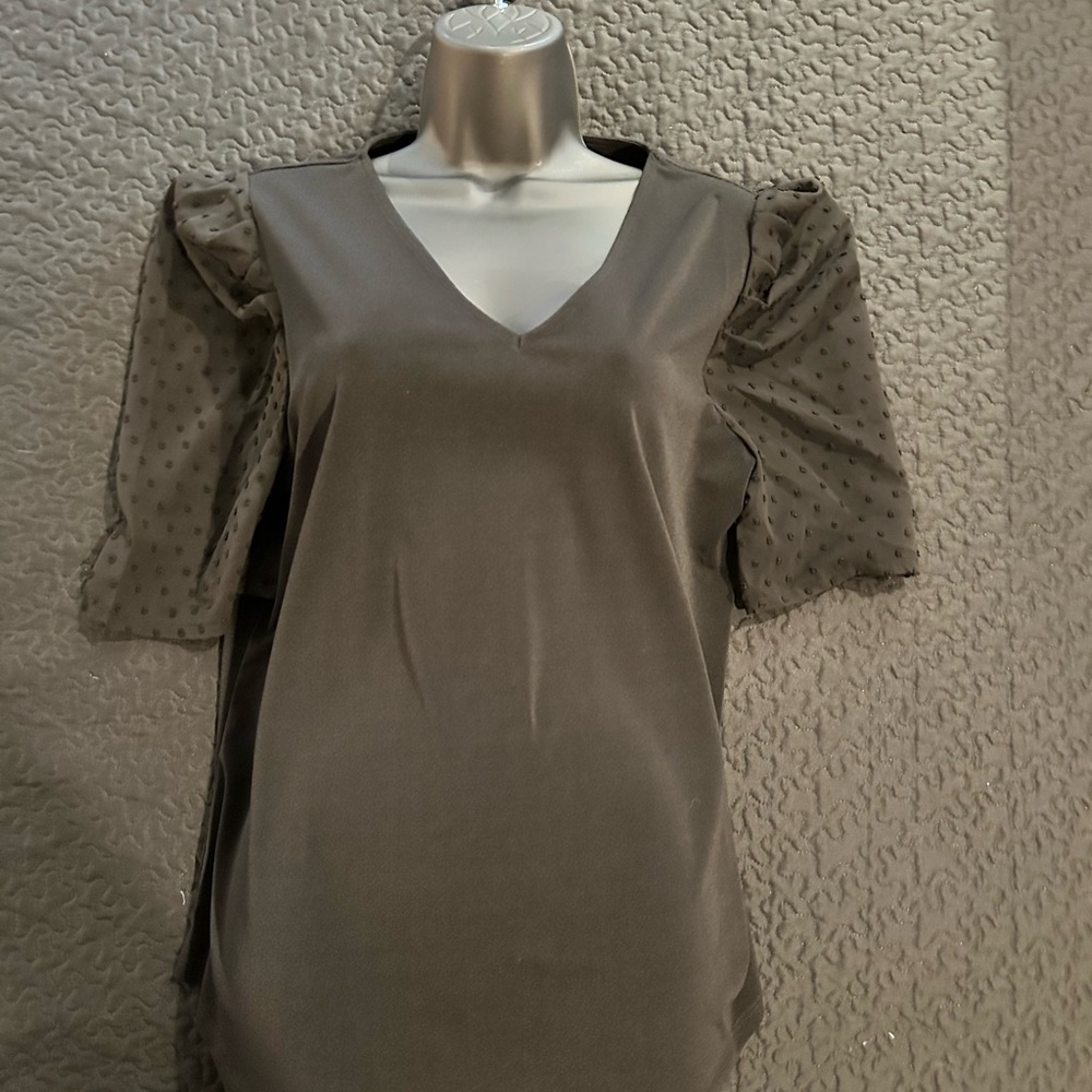 Adrianna Papell Black V-Neck Blouse with Sheer Puff Sleeves. New w/o tags.